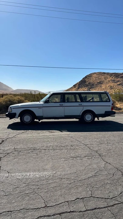 1992 Volvo 245 - Image 5 of 15