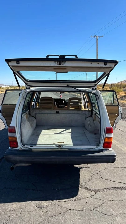 1992 Volvo 245 - Image 13 of 15