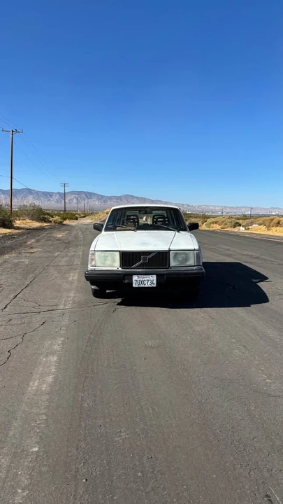 1992 Volvo 245 - Image 7 of 15