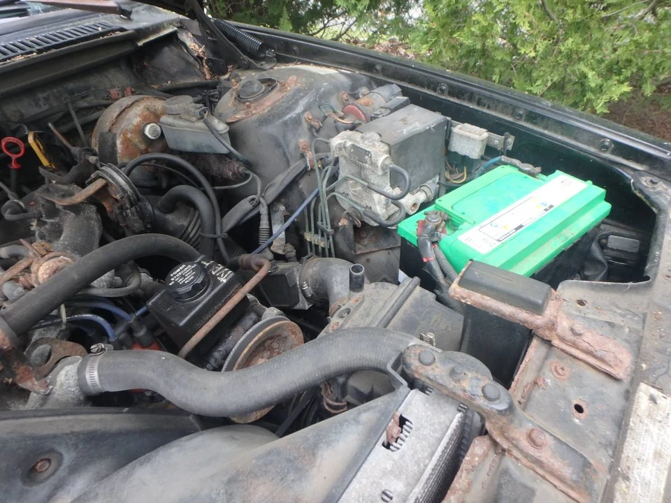 1992 Volvo 245 - Image 10 of 11