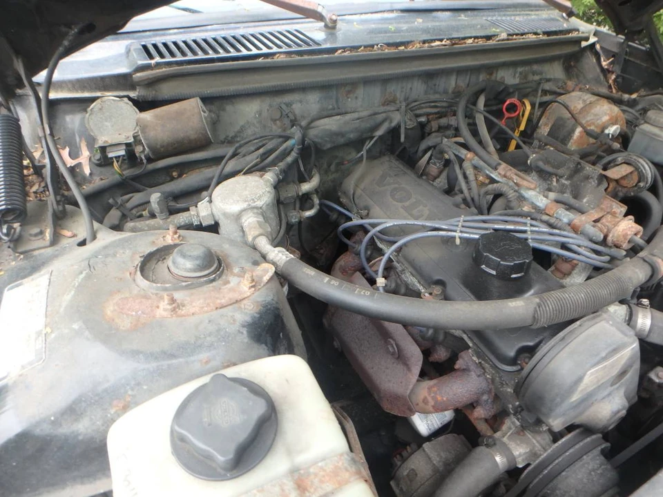 1992 Volvo 245 - Image 9 of 11