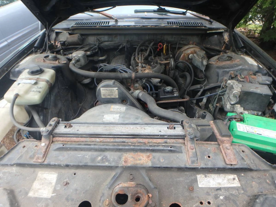 1992 Volvo 245 - Image 8 of 11