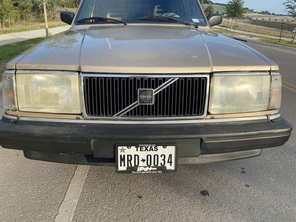 1992 Volvo 245 - Image 7 of 31