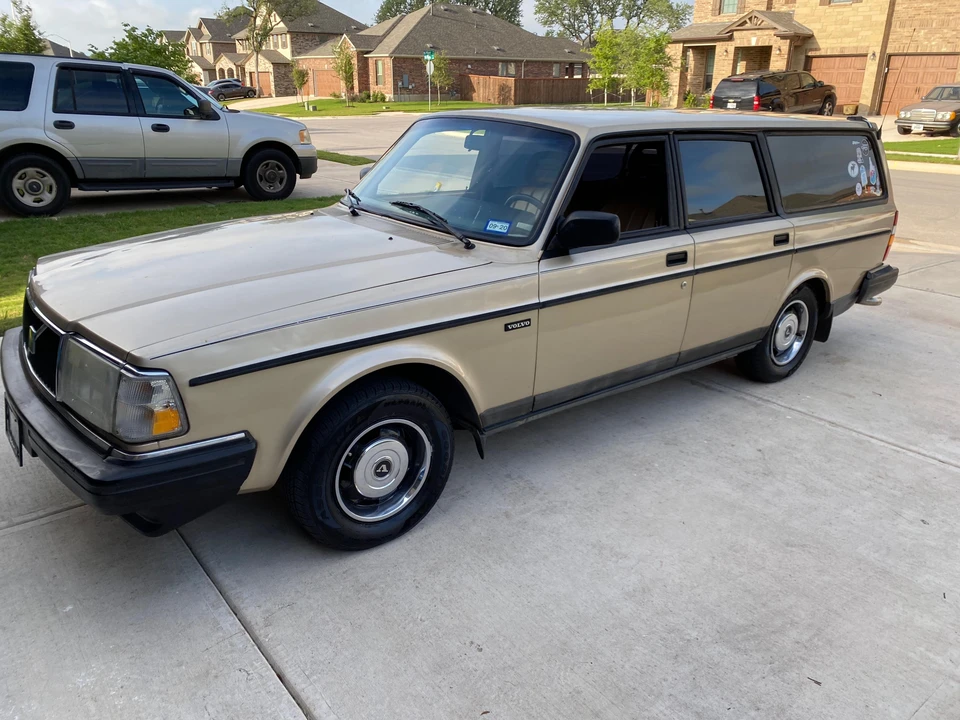 1992 Volvo 245 - Image 2 of 31