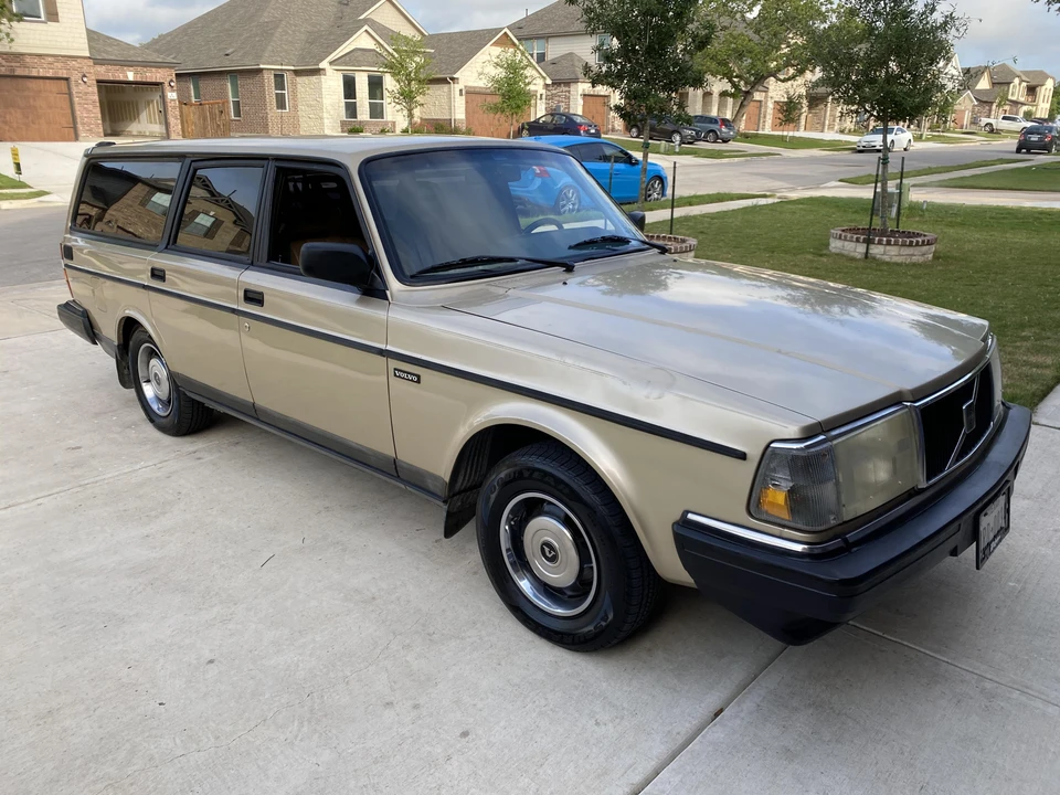1992 Volvo 245 - Image 5 of 31