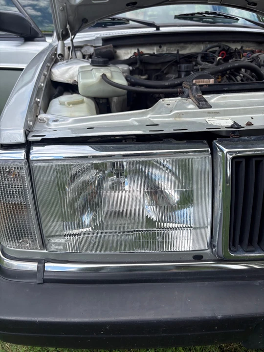 1992 Volvo 244 - Image 27 of 31