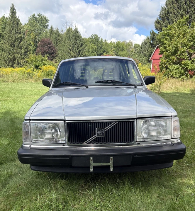 1992 Volvo 244 - Image 7 of 31