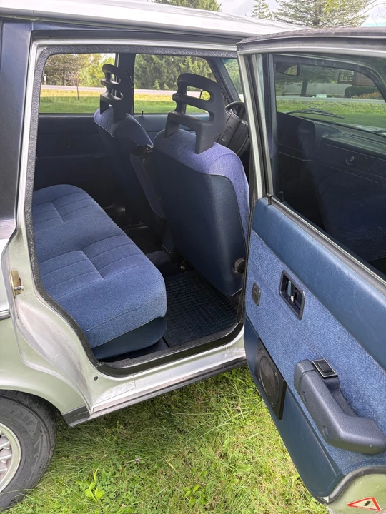1992 Volvo 244 - Image 14 of 31