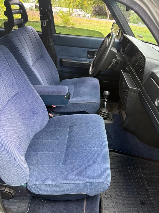 1992 Volvo 244 - Image 8 of 31
