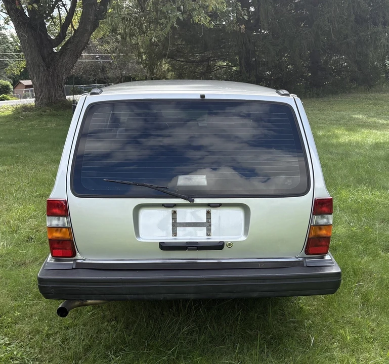 1992 Volvo 244 - Image 4 of 31