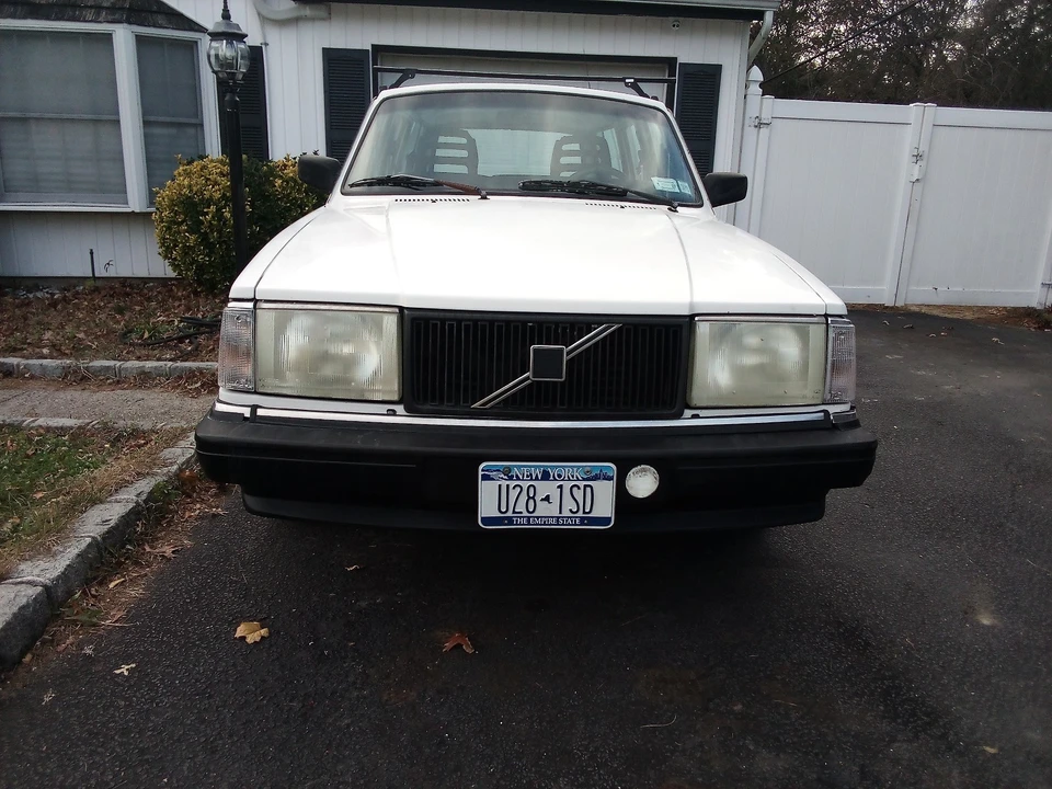 1992 Volvo 244 - Image 2 of 21