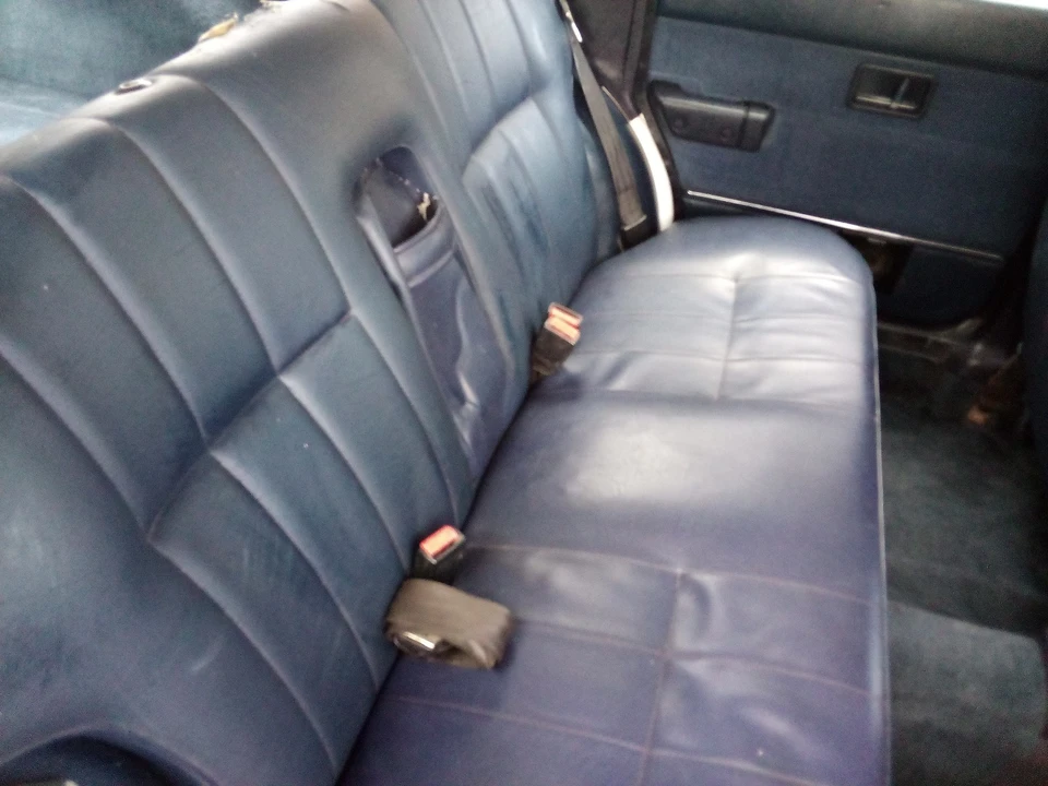 1992 Volvo 244 - Image 11 of 21