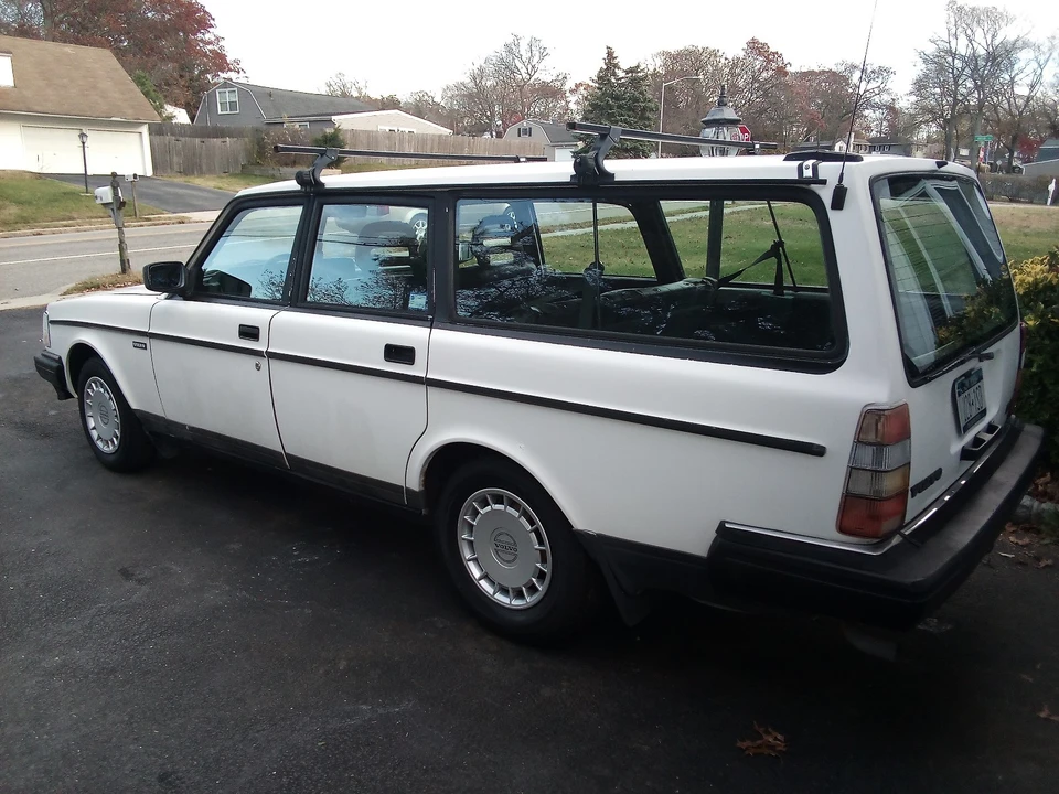 1992 Volvo 244 - Image 4 of 21