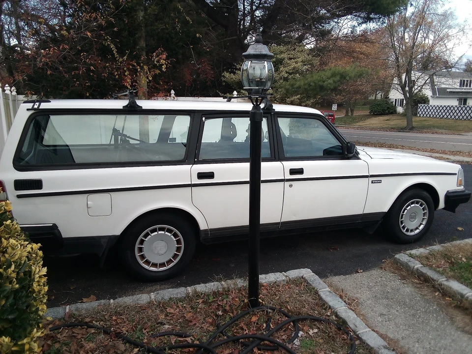1992 Volvo 244 - Image 6 of 21