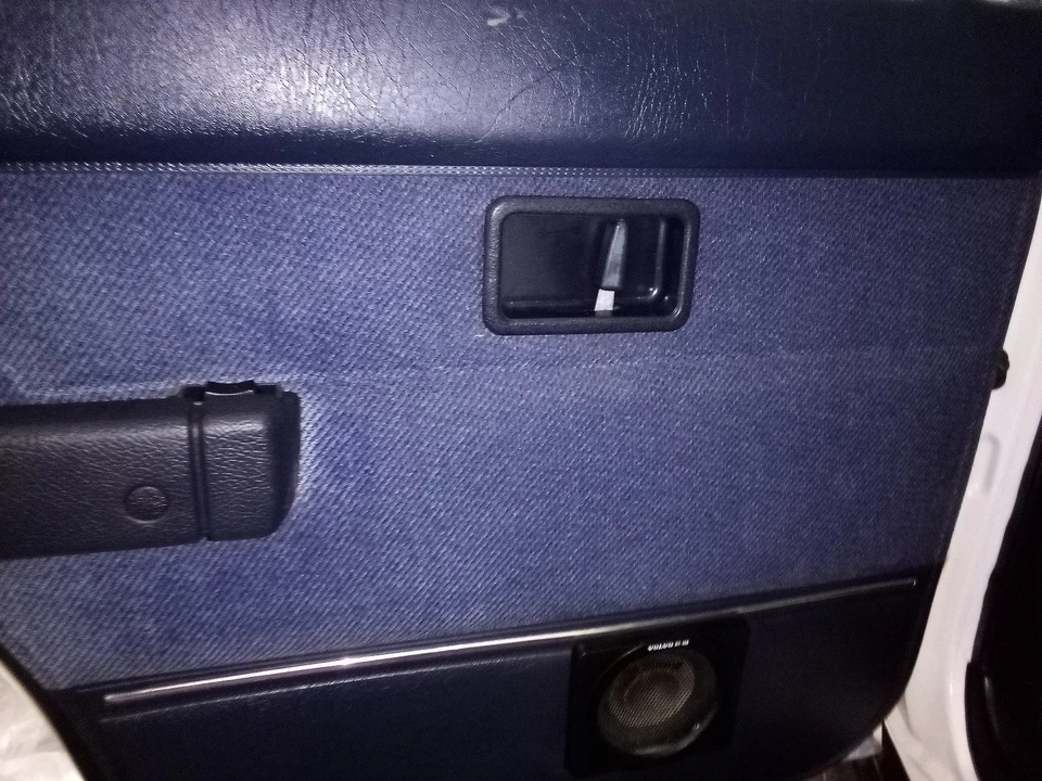 1992 Volvo 244 - Image 16 of 21