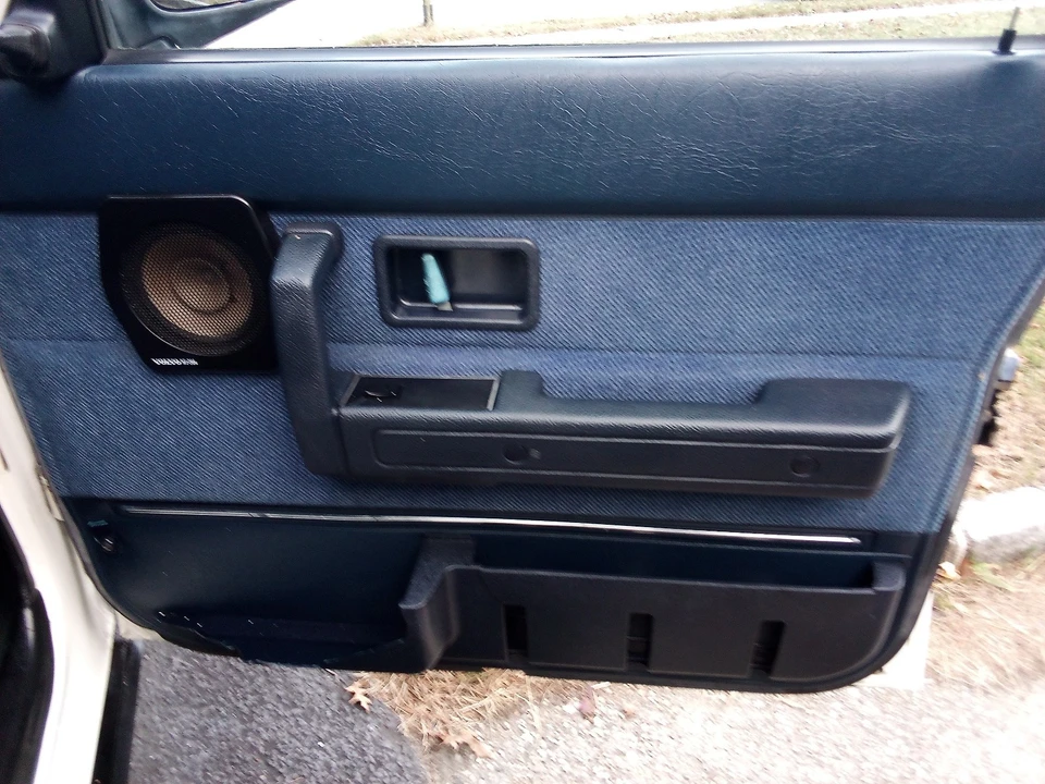 1992 Volvo 244 - Image 13 of 21