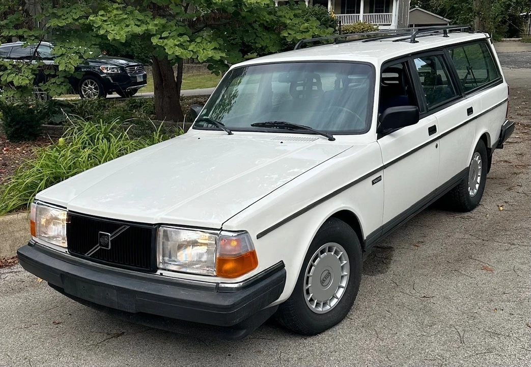 1992 Volvo 200 Series - Image 2 of 21