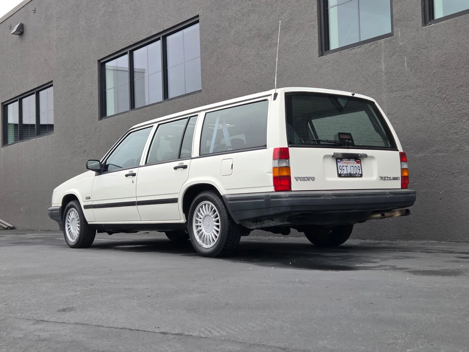 1992 Volvo 740 - Image 9 of 31