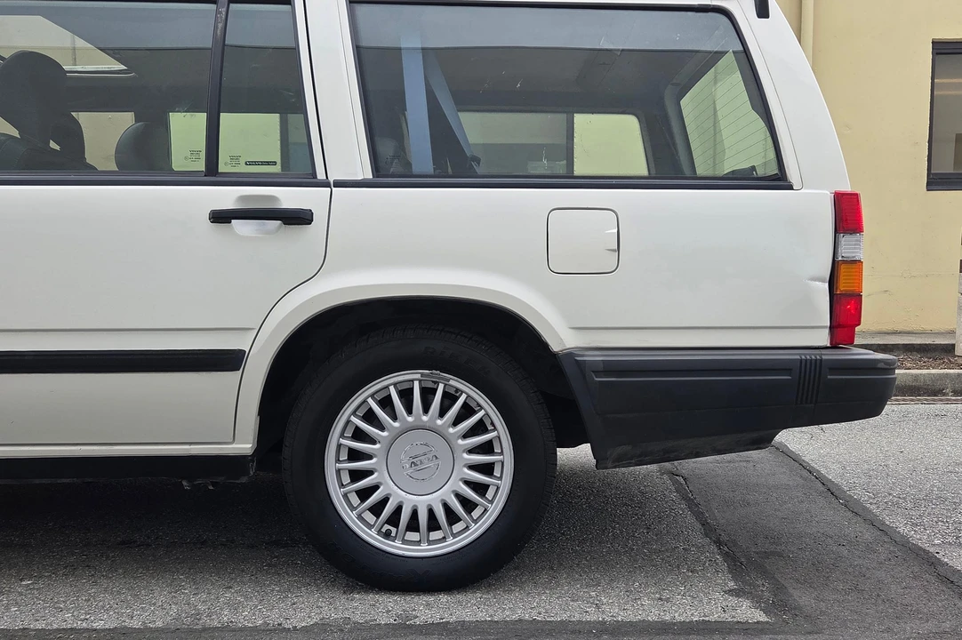 1992 Volvo 740 - Image 19 of 31