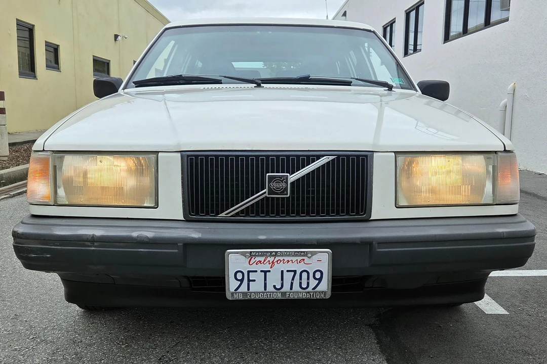 1992 Volvo 740 - Image 2 of 31