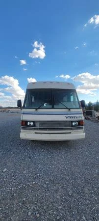 1992 Winnebago - Image 2 of 18