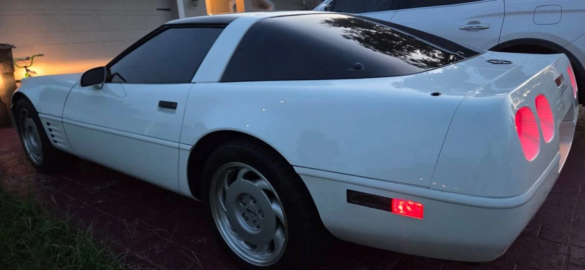 1992 Chevrolet Corvette C4 - Image 4 of 12