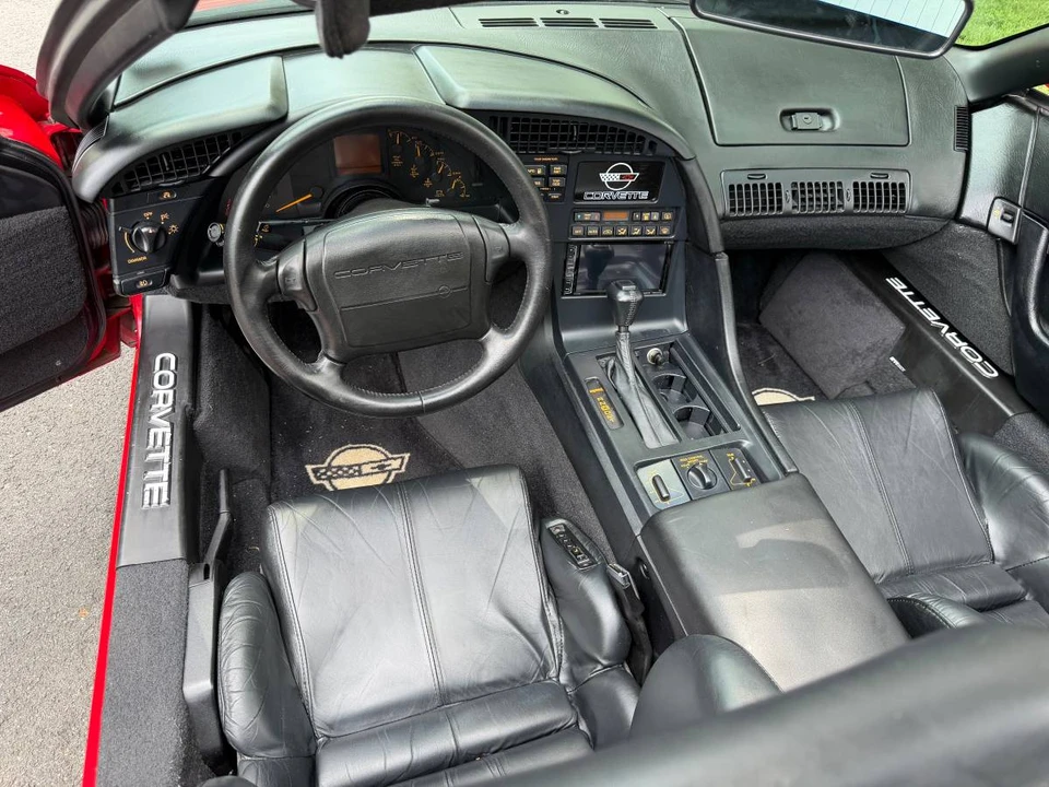 1992 Chevrolet Corvette C4 - Image 10 of 23