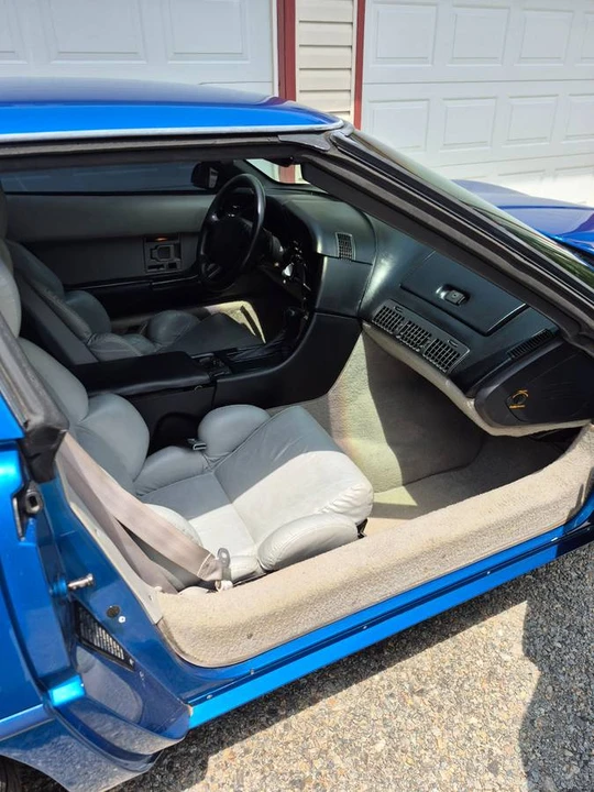 1992 Chevrolet Corvette C4 - Image 8 of 13