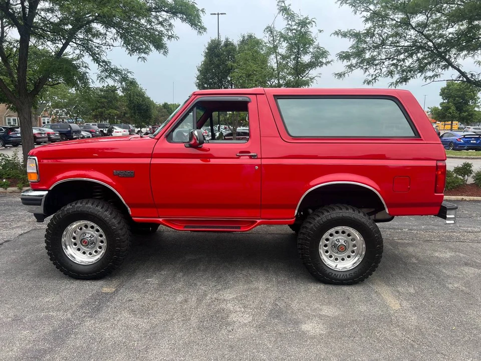 1992 Ford Bronco 5th Gen - Image 2 of 23