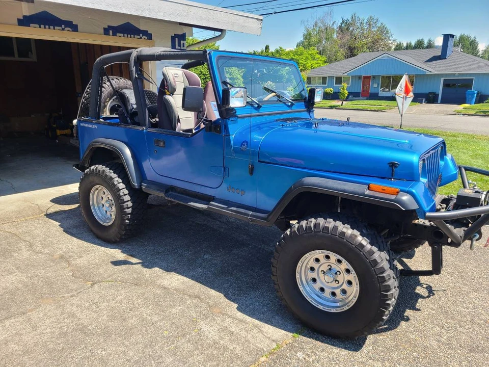 1992 Jeep YJ Wrangler - Image 5 of 12