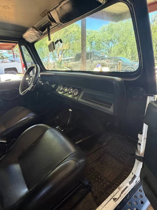 1992 Jeep YJ Wrangler - Image 8 of 12