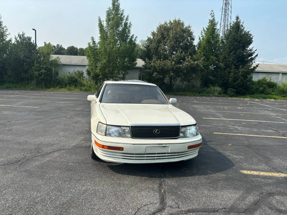 1992 Lexus LS 1st Gen - Image 6 of 11