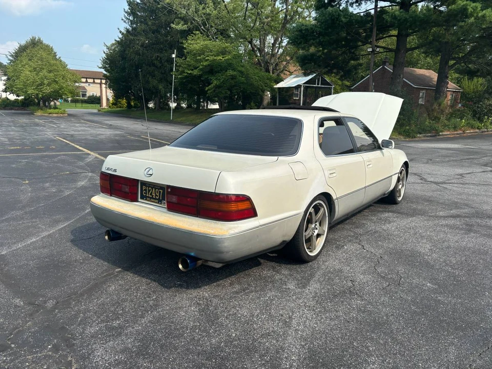 1992 Lexus LS 1st Gen - Image 4 of 11