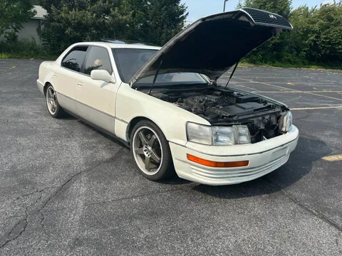 1992 Lexus LS 400