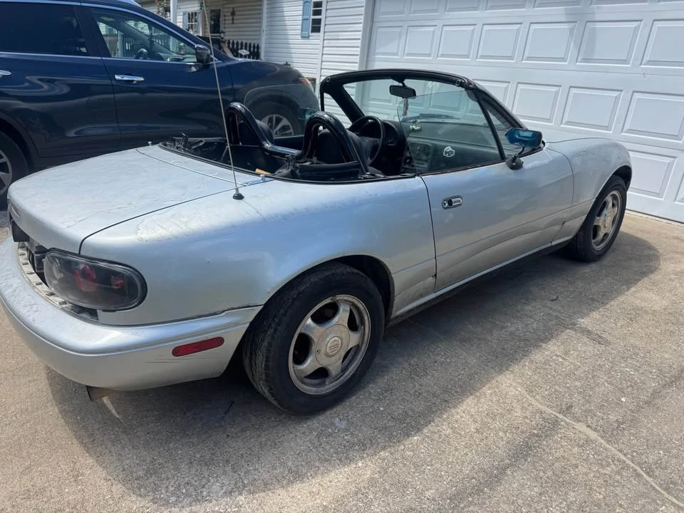 1992 Mazda NA MX-5 Miata - Image 2 of 9