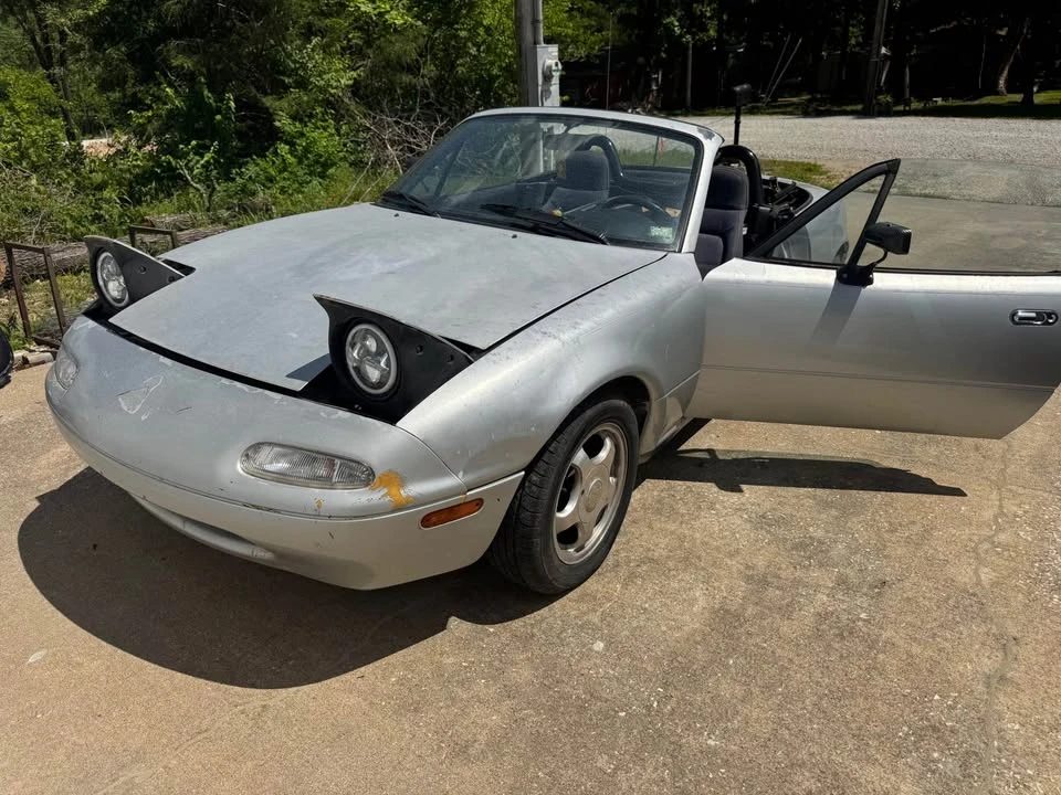 1992 Mazda NA MX-5 Miata - Image 4 of 9