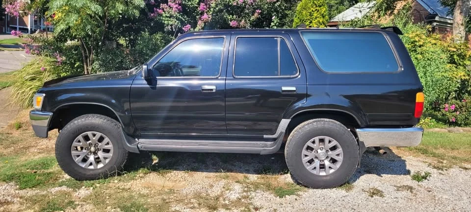 1992 Toyota 4Runner 2nd Gen - Image 2 of 5