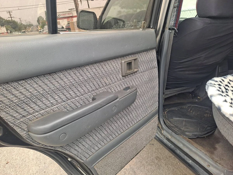 1992 Toyota 4Runner 2nd Gen - Image 4 of 16