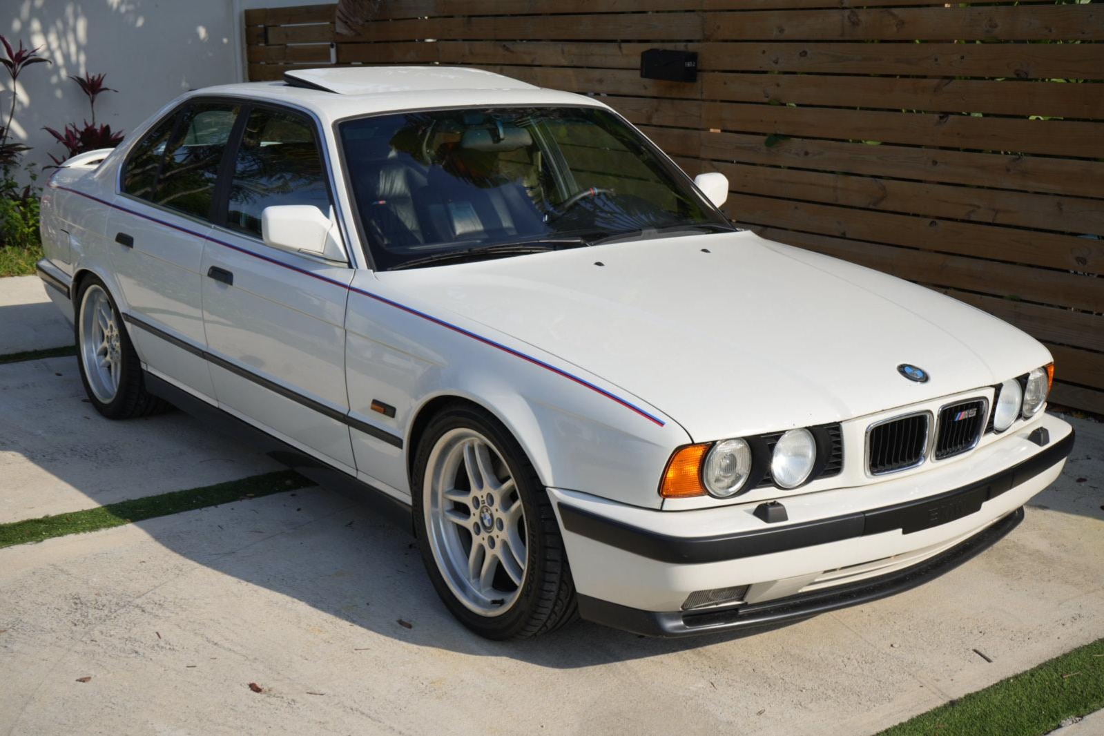 Euro 1992 BMW M5