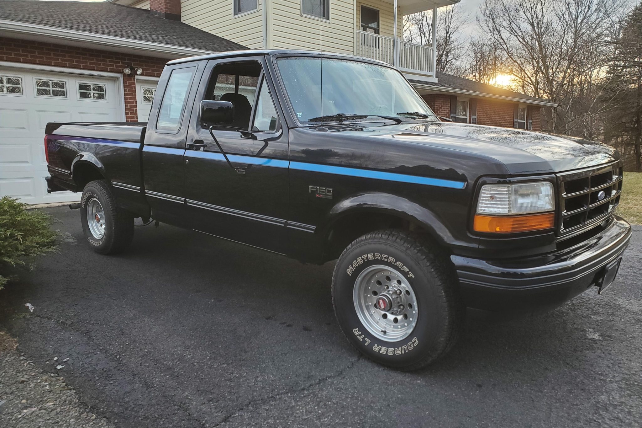 1992 Ford F-150 Supercab 4×4 Nite Edition