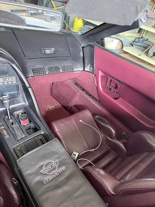 1993 Chevrolet Corvette C4 - Image 7 of 14