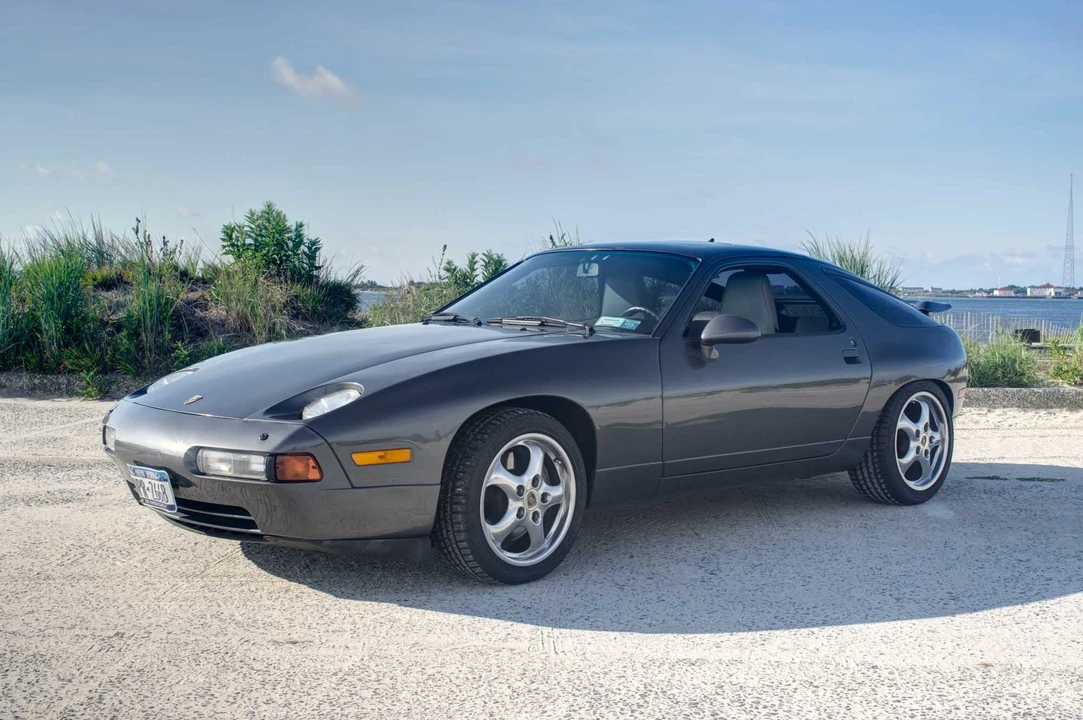 1993 Porsche 928 GTS - Image 12 of 18
