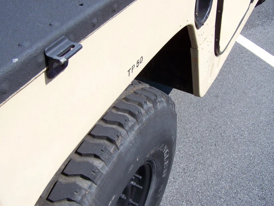 1993 Hummer HMMWV - Image 18 of 31