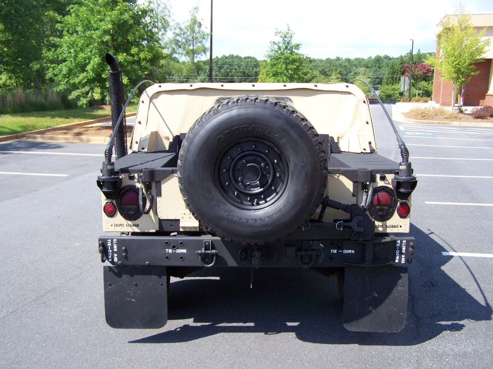1993 Hummer HMMWV - Image 9 of 31