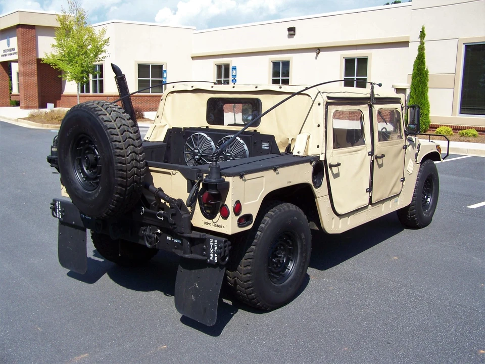 1993 Hummer HMMWV - Image 8 of 31