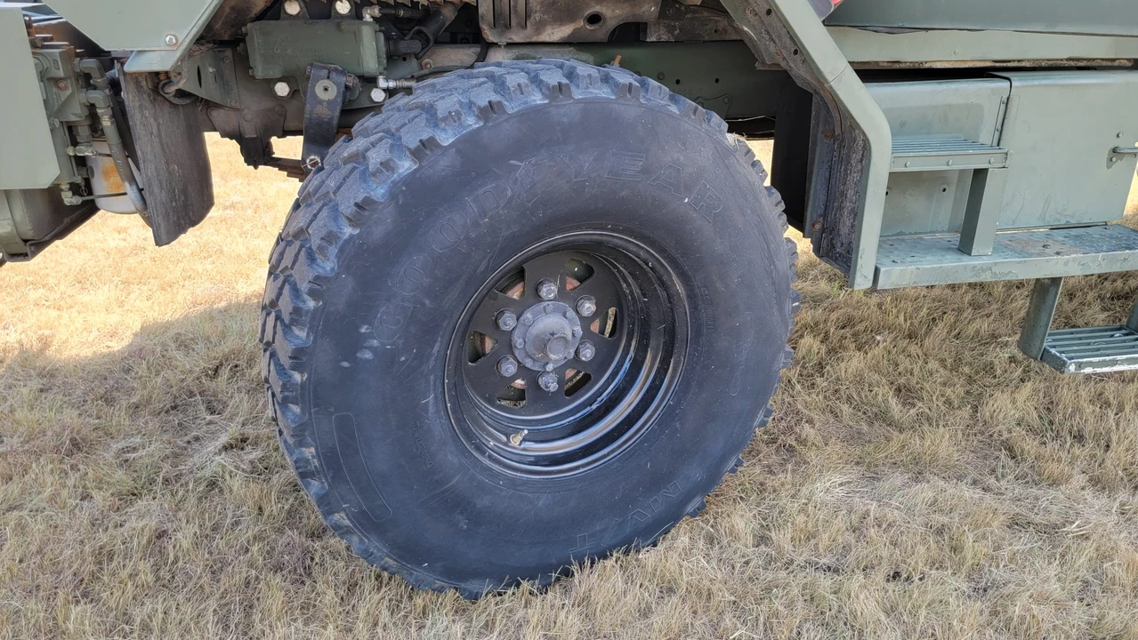 1993 AM General Hummer - Image 29 of 31
