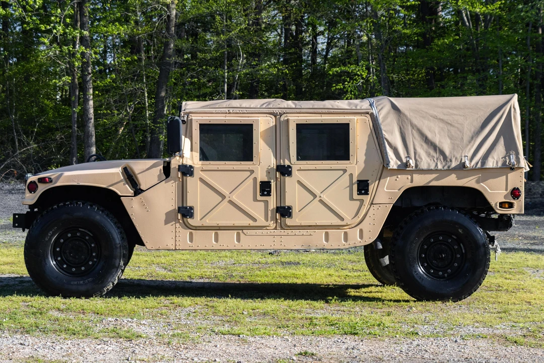 1993 AM General Hummer - Image 3 of 21