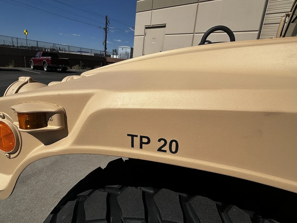 1993 Hummer HMMWV - Image 16 of 31