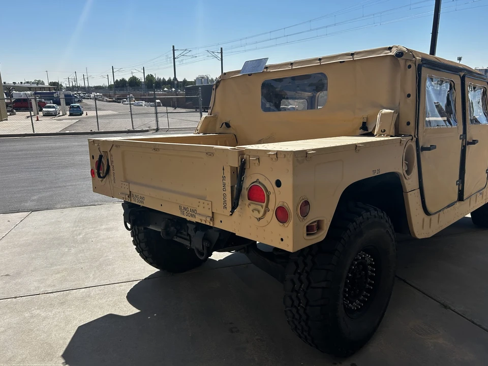 1993 Hummer HMMWV - Image 8 of 31
