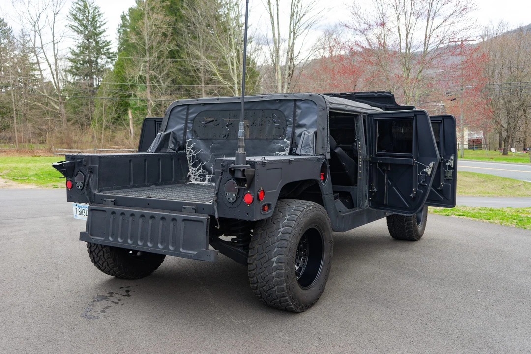 1993 Hummer HMMWV - Image 30 of 31